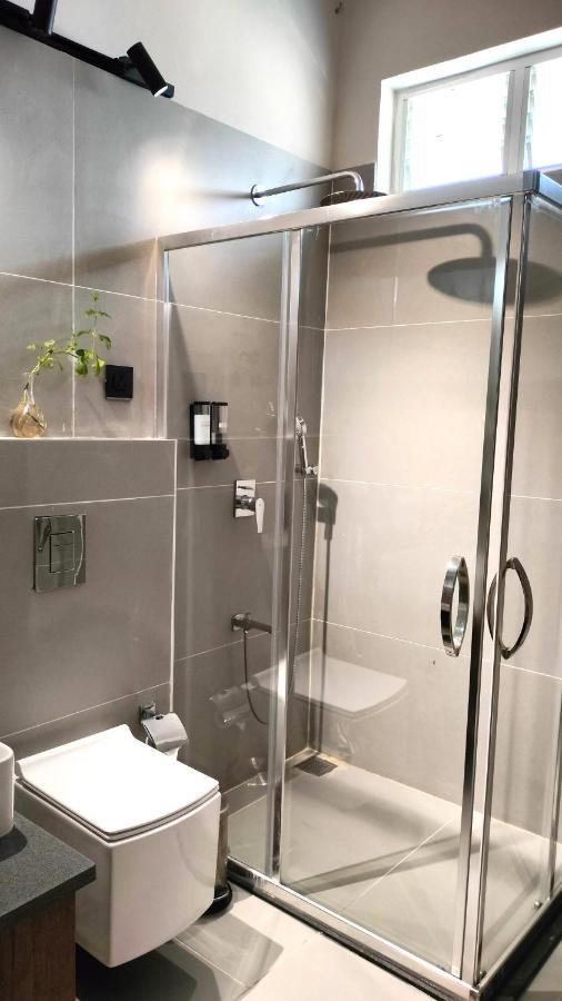 V Hotels And Resorts Chirala 外观 照片