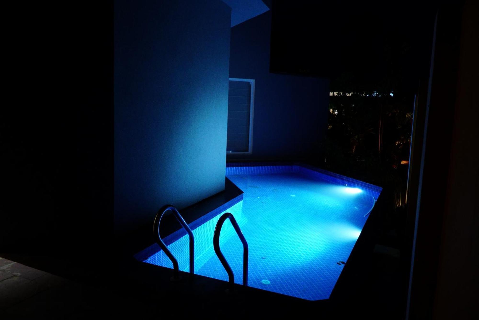 V Hotels And Resorts Chirala 外观 照片